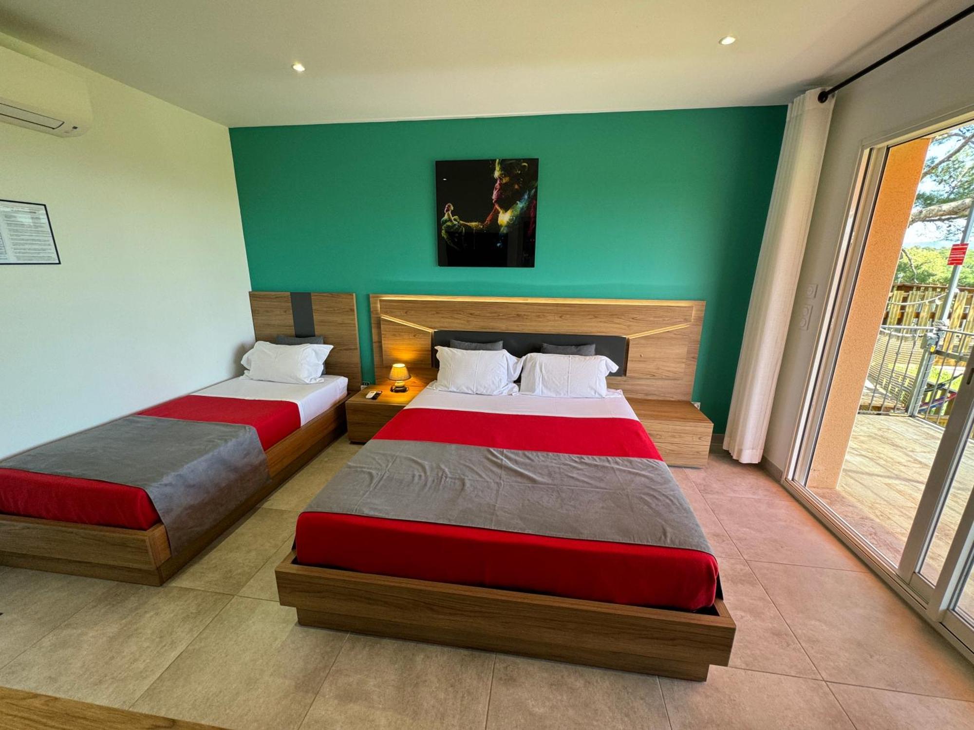 Hotel Domaine Maxxim Clermont-lʼHérault Exteriér fotografie