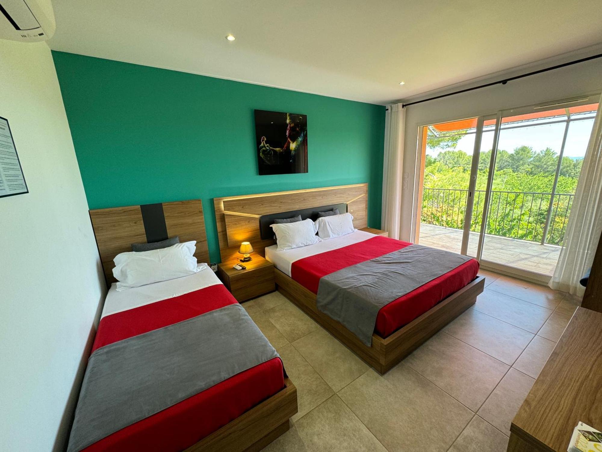 Hotel Domaine Maxxim Clermont-lʼHérault Exteriér fotografie