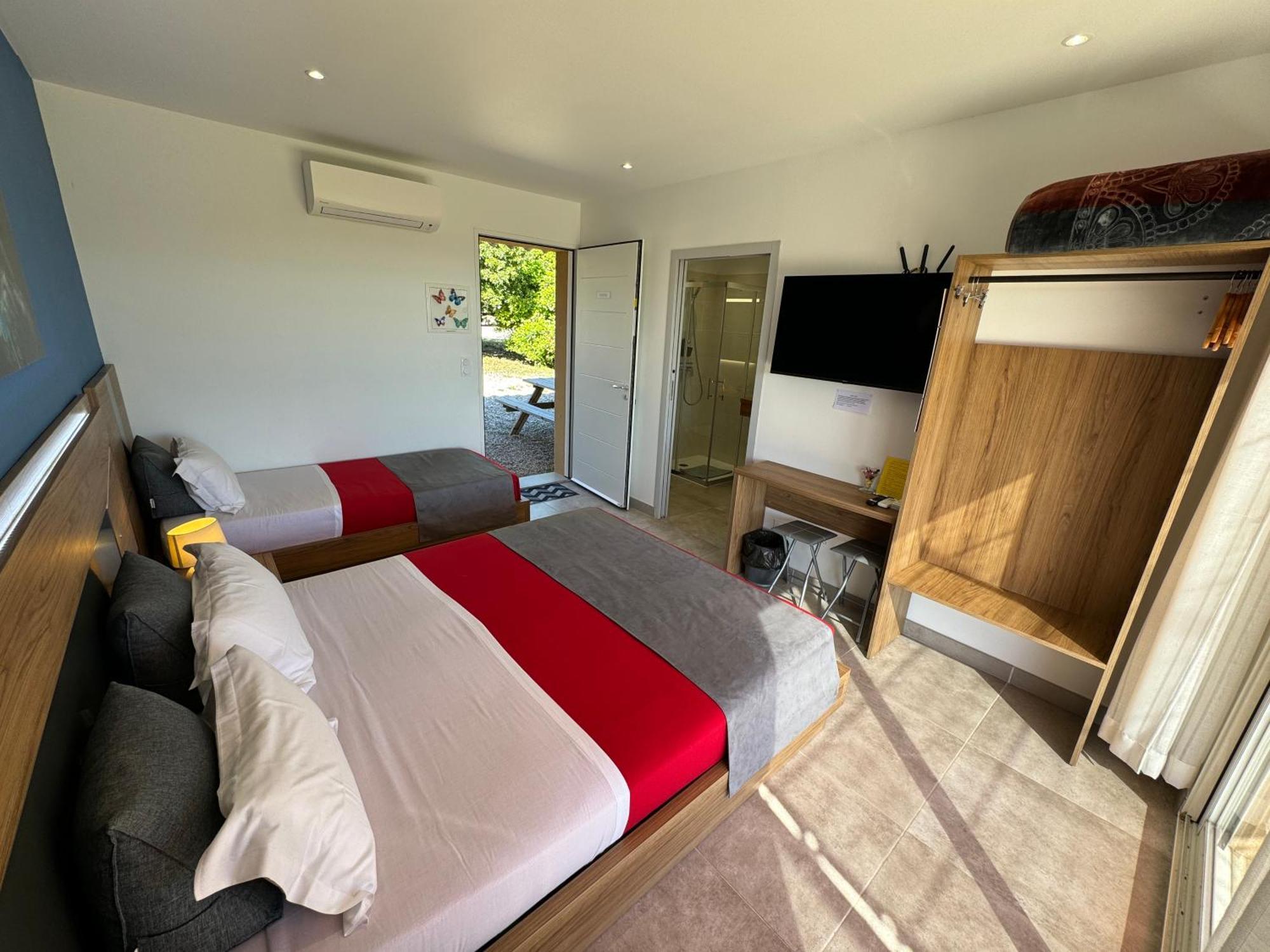 Hotel Domaine Maxxim Clermont-lʼHérault Exteriér fotografie